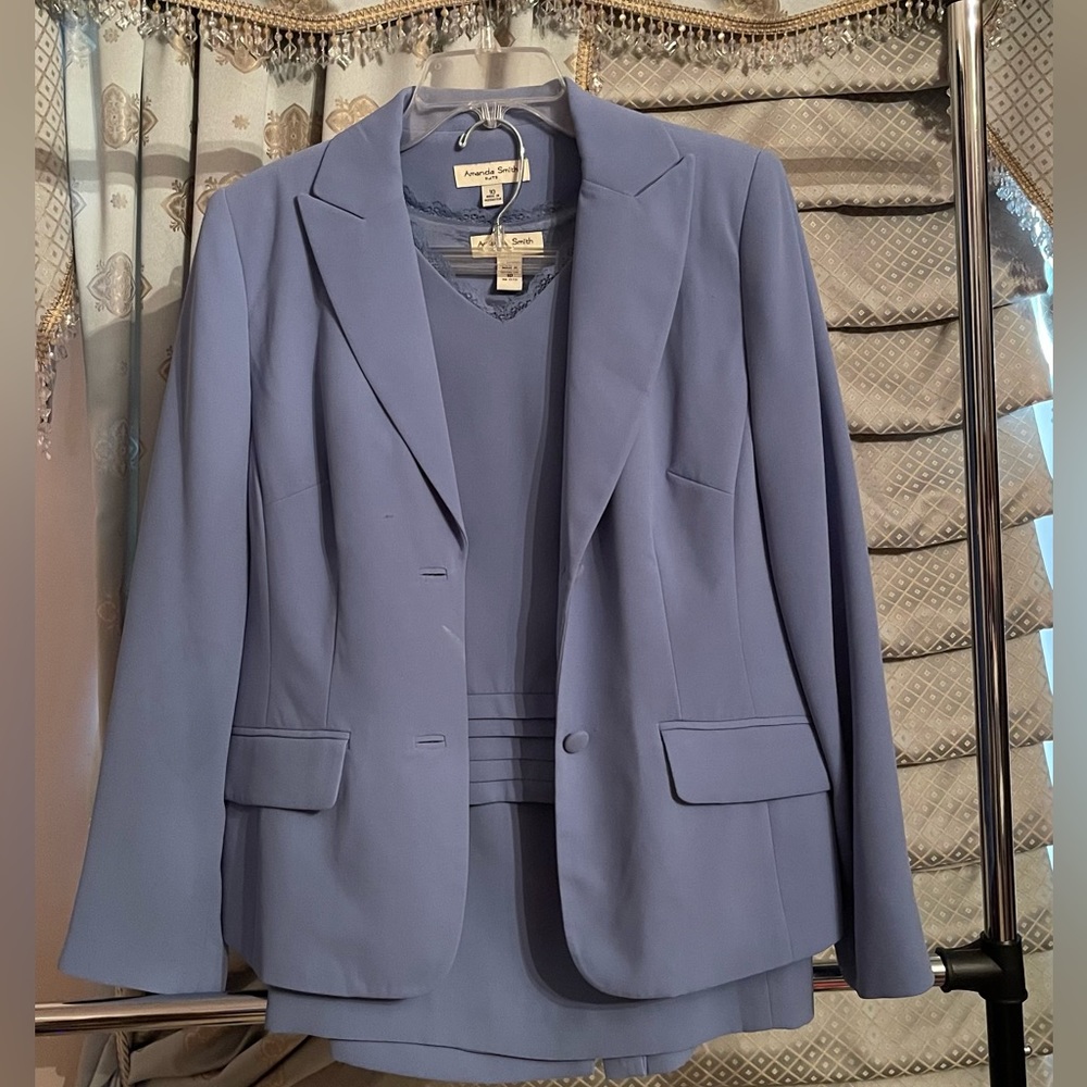 Amanda Smith suits size 10 Three piece Lavender Interview, Pageant Suit